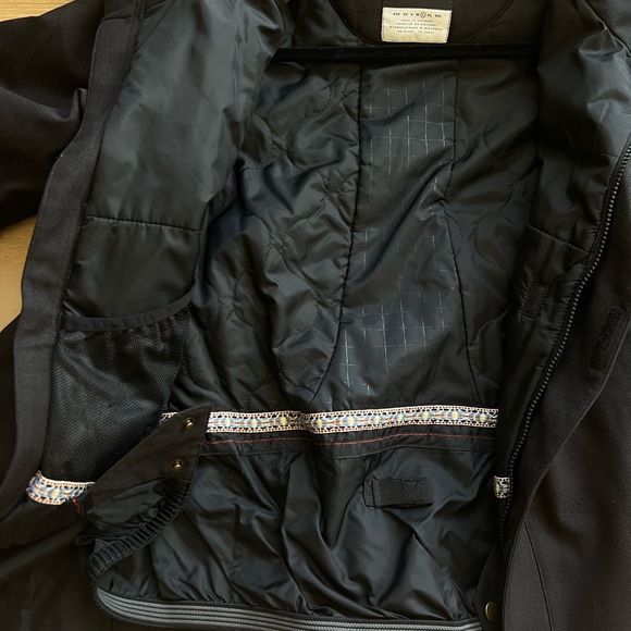 Burton Snowboarding Jacket - Picture 3 of 3